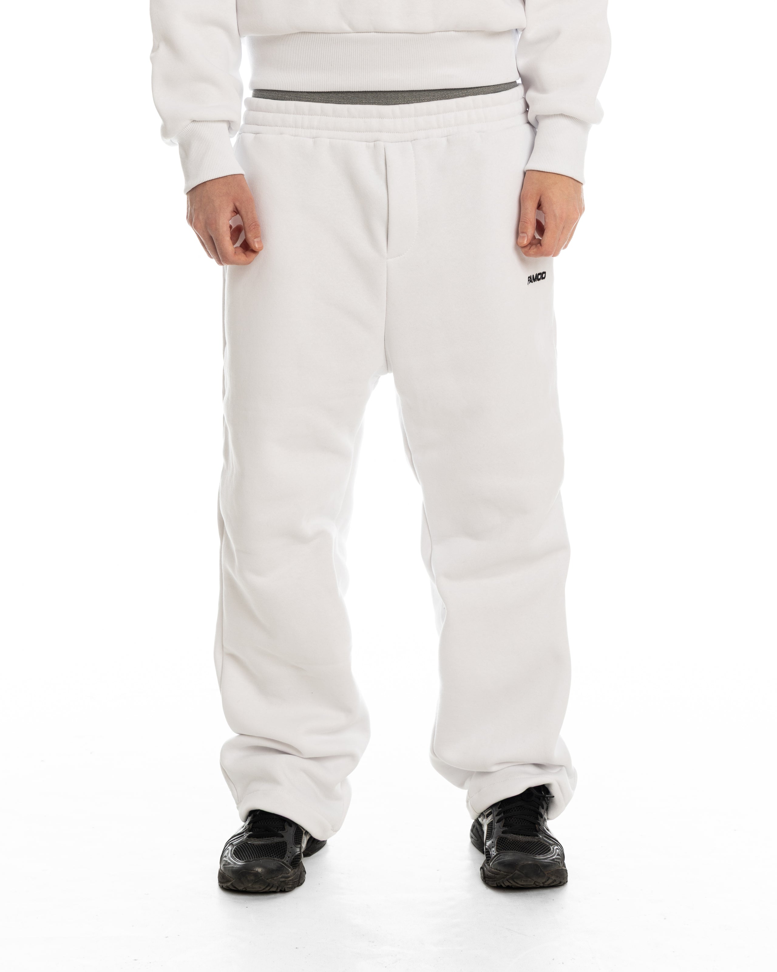 OPEN LEG JOGGER WHITE