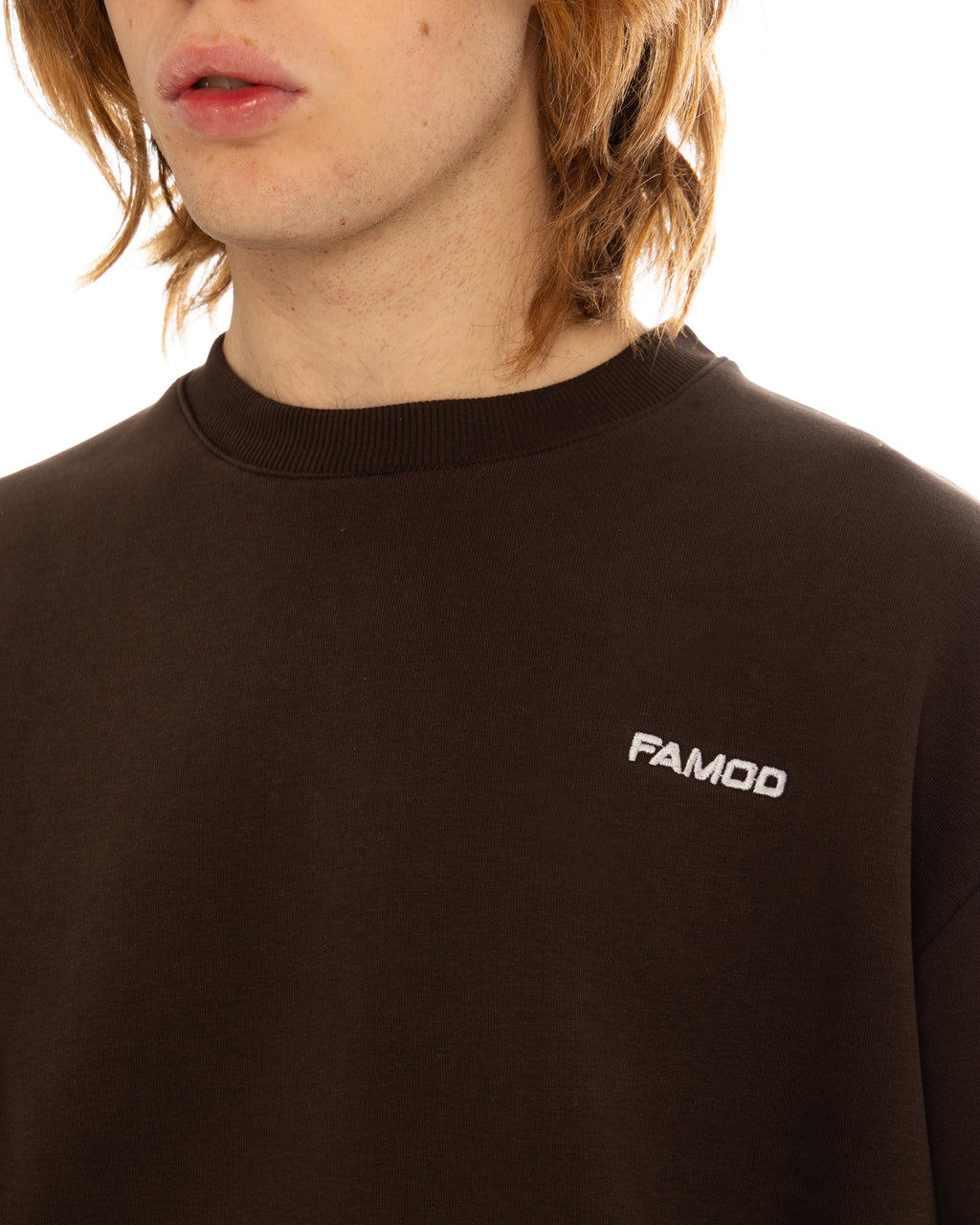 CREWNECK BROWN